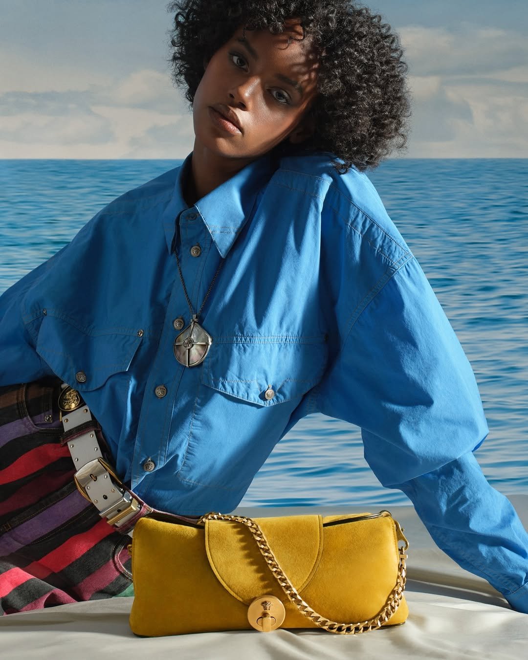 versace 게시물 이미지: Versace La Vacanza 2026.