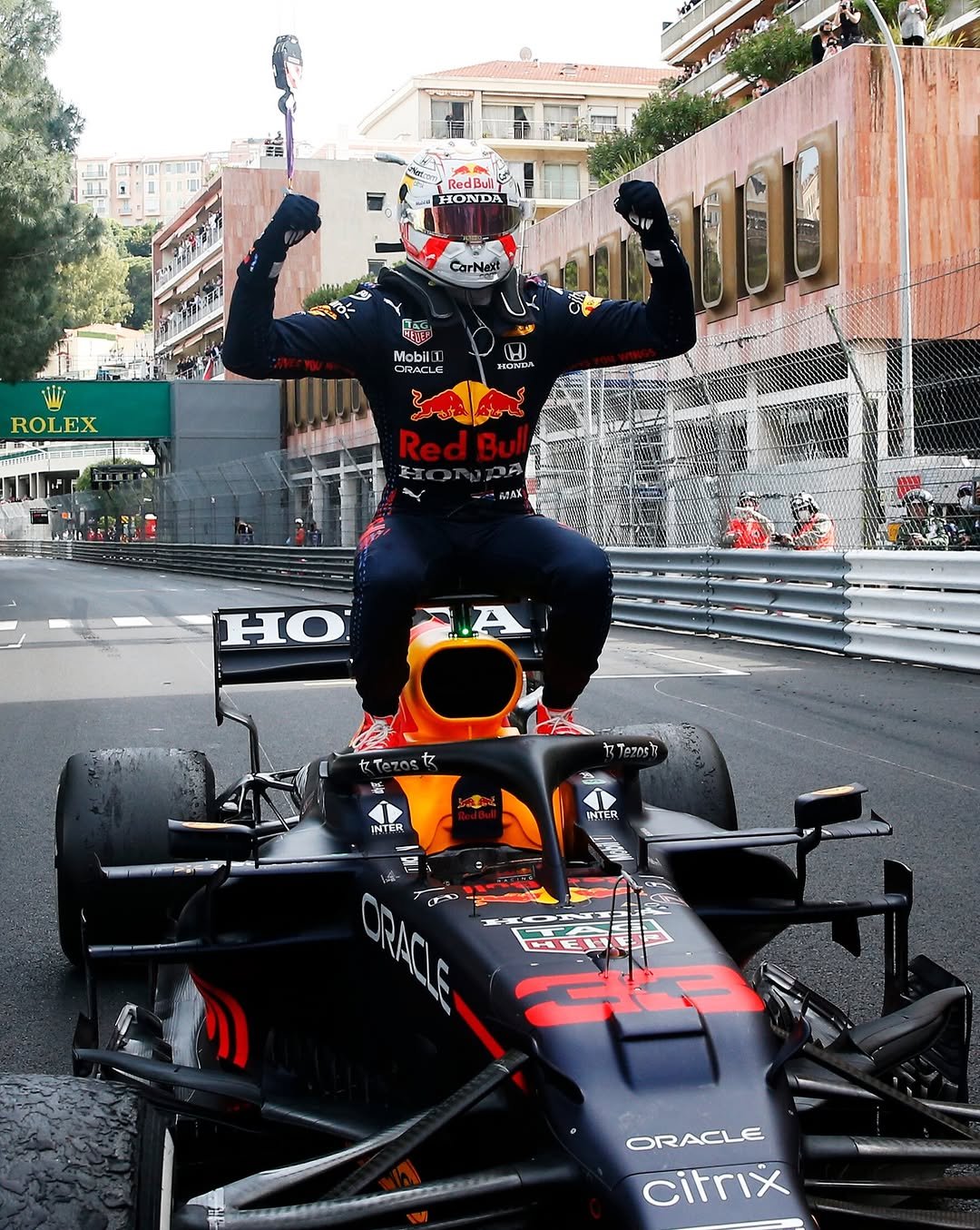 Photo by Verstappen.com on January 06, 2026. May be an image of racing vehicles, race car, helmet and text that says 'edBu I HONDA ROLEX Mobill SRACLC HO: TρTρeй 푸 THIER INTER ORACEN ORACLE citrix'.