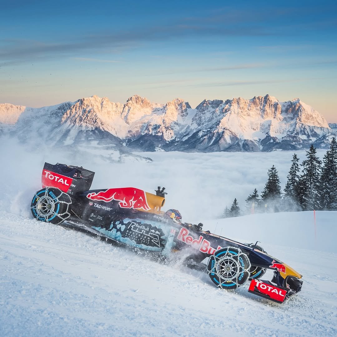 Photo by Verstappen.com on January 04, 2026. May be an image of snowplow, ski, snowmobile, arctic, ski slope and text.