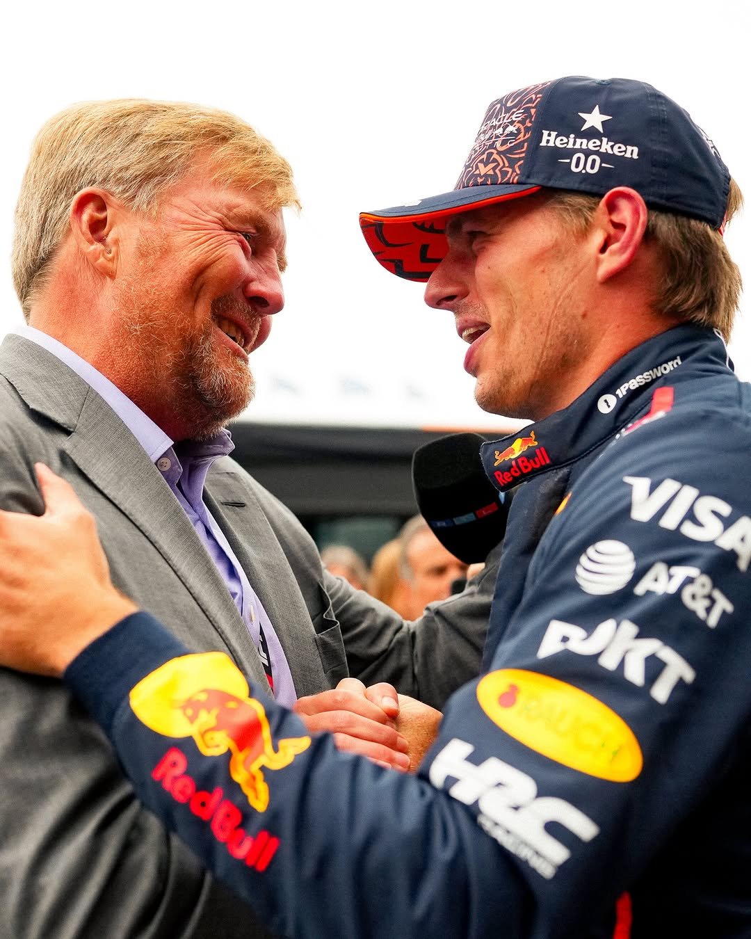 Photo by Verstappen.com on April 27, 2026. May be an image of ‎racing vehicles and ‎text that says '‎Heineken -0.0- 1 1PassWorrl Frestuort worry 1PaSSI PeSSW ممعمد RedBull RedBul VISA PKT &T Haς Redaa RedBull‎'‎‎.