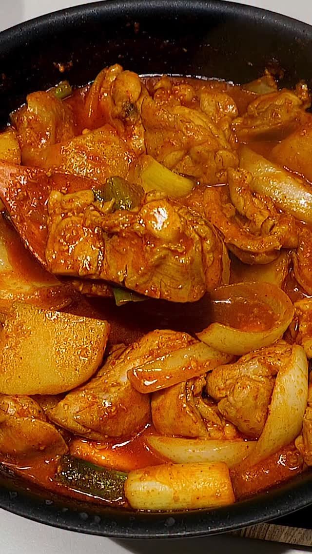 very_simplecooking 게시물 이미지: 초등학생도 가능

#닭도리탕