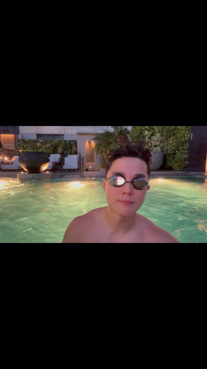 verysolid_ 게시물 이미지: 혼자 계속 수영 ㅋㅋ 물공포증 이겨낸 첫날 in 🇹🇭
해떨어지고 배경 분위기 👏