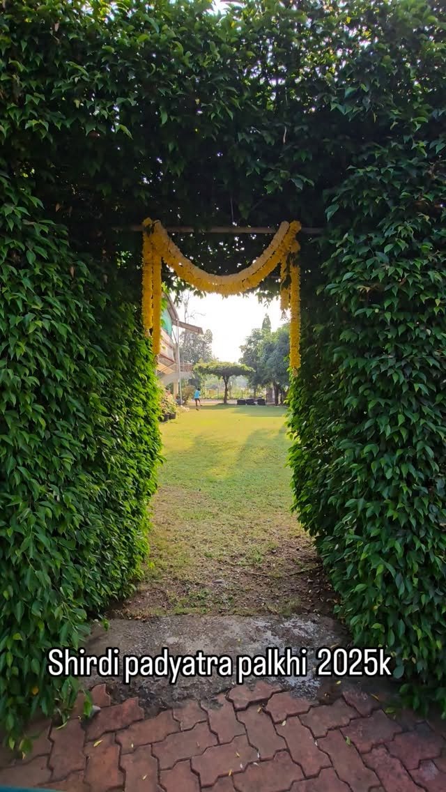 vibrant_orchard09 게시물 이미지: Shirdi padyatra palkhi 2025k 
Om sai ram...