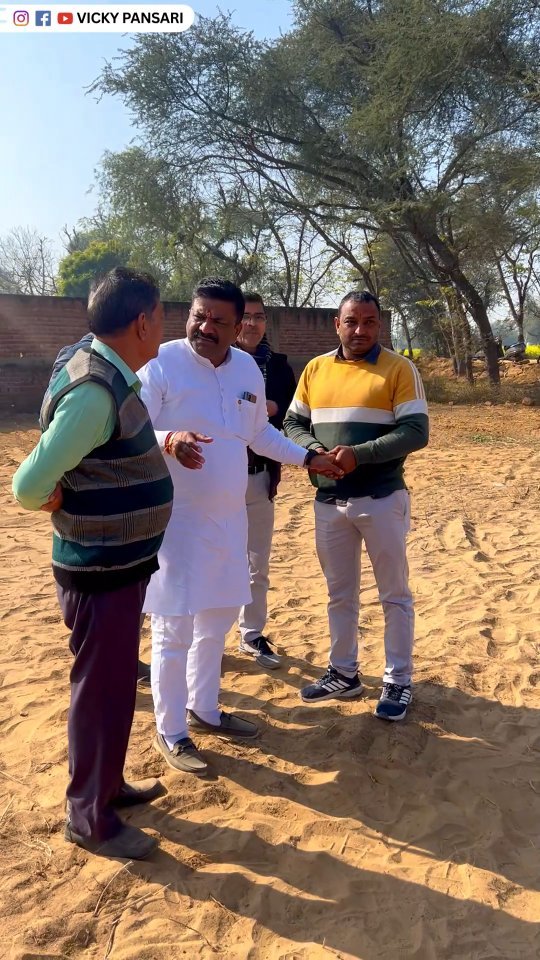vickypansarivlogs 게시물 이미지: भूमि पूजन के साथ आज गौ आश्रम निर्माण की शुभ...
