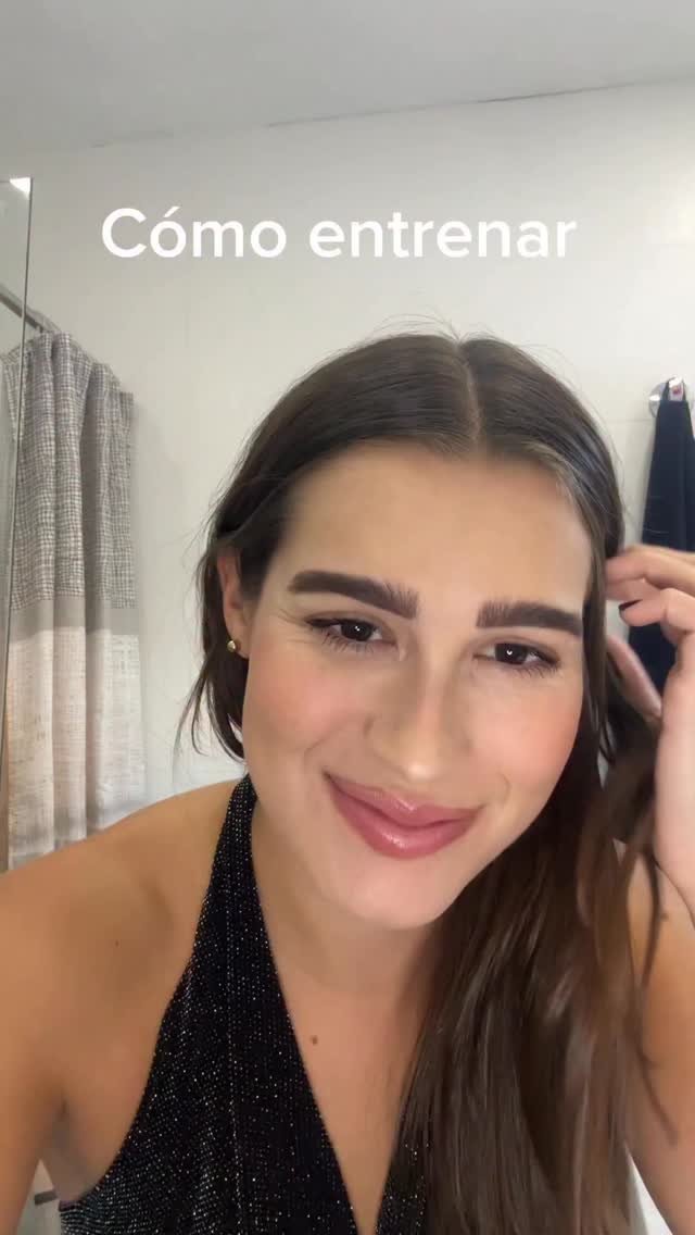 victoria.monasterios 게시물 이미지: ¿Cómo entrenar espalda? 

Comenta 💪 si quieres...