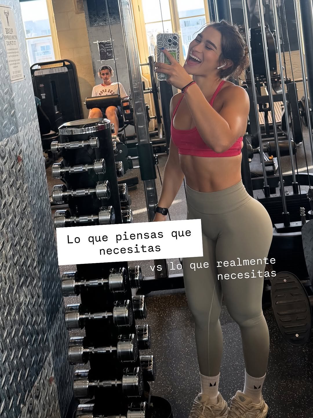 Photo by Victoria Monasterios A. on November 02, 2025. May be a selfie of one or more people, activewear and text.