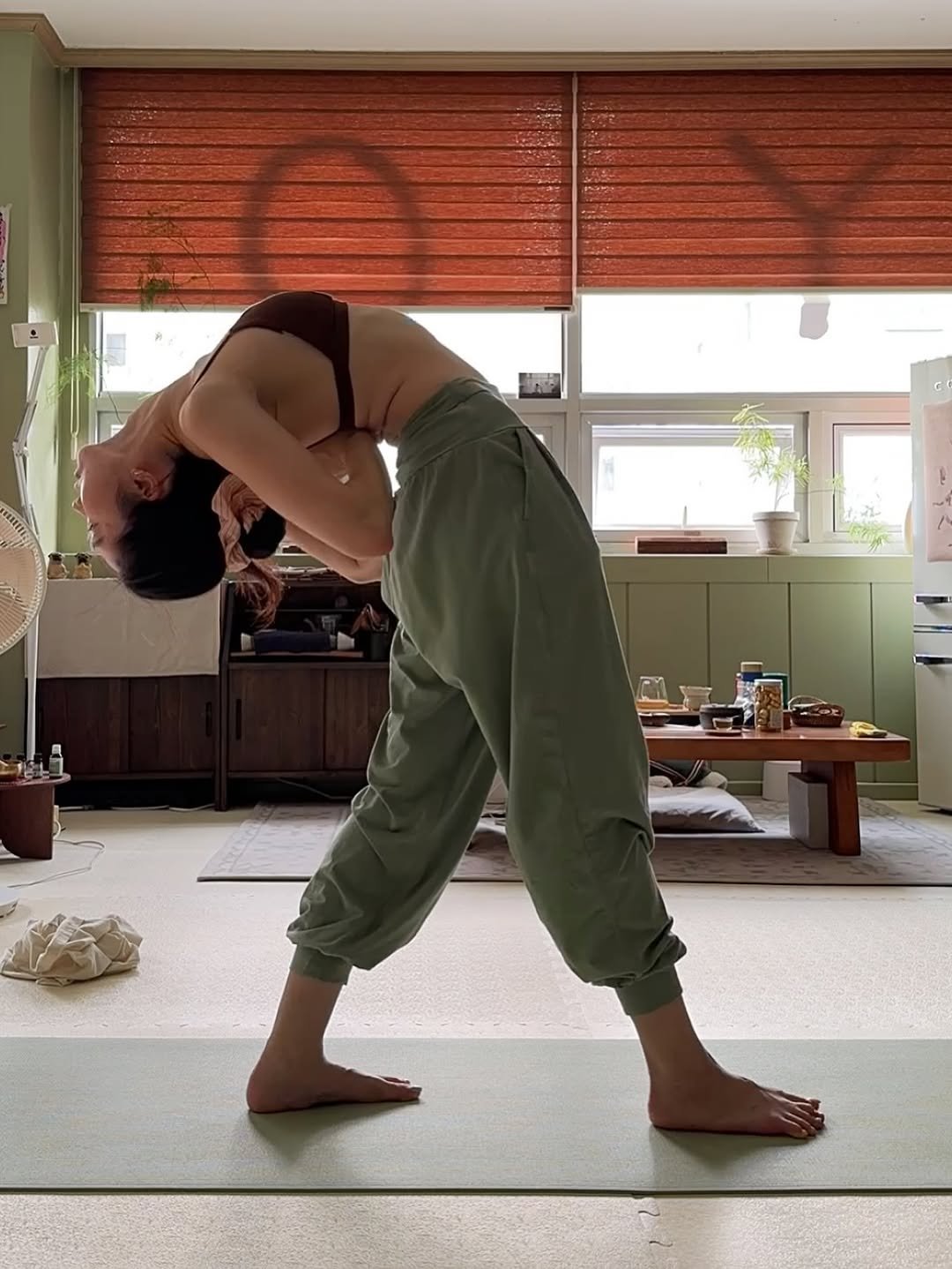 Photo shared by 비디아 on November 10, 2025 tagging @vidya_yogaroom. May be an image of yoga, activewear and text.