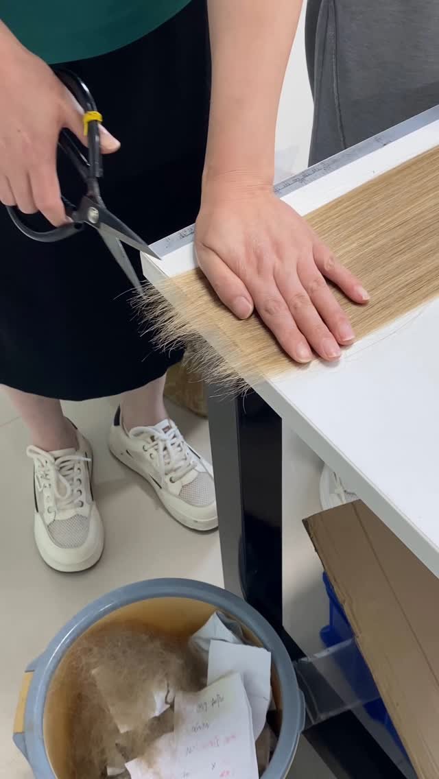 vinn.hair 게시물 이미지: Hi,this is VinnHair Extensions factory.
We are...