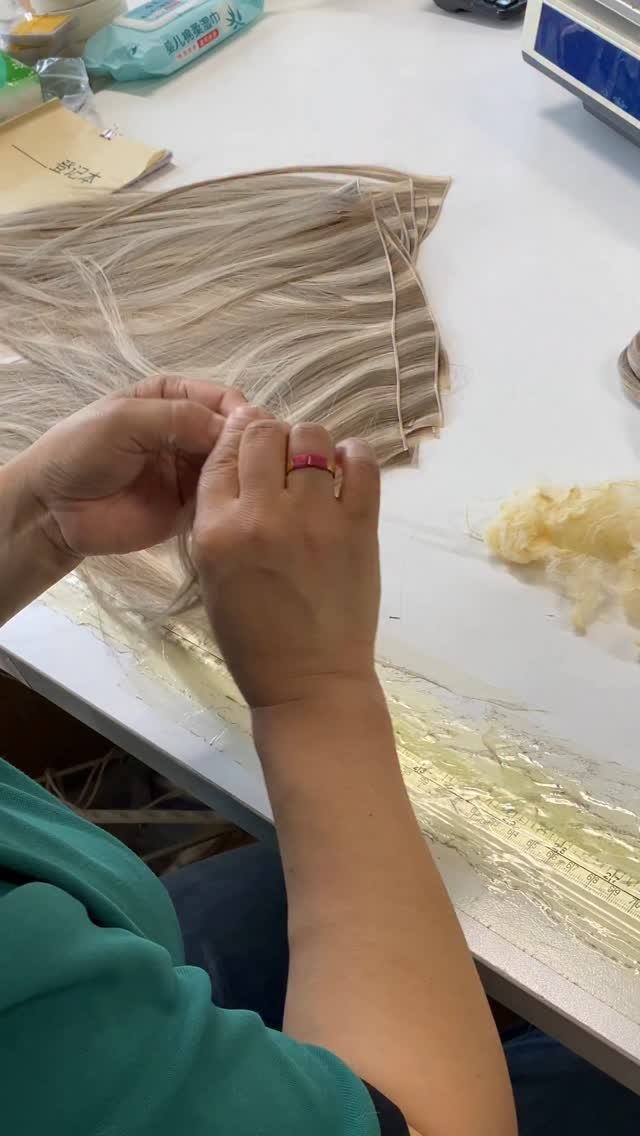 vinn.hair 게시물 이미지: Hi,this is VinnHair Extensions factory.
We are...