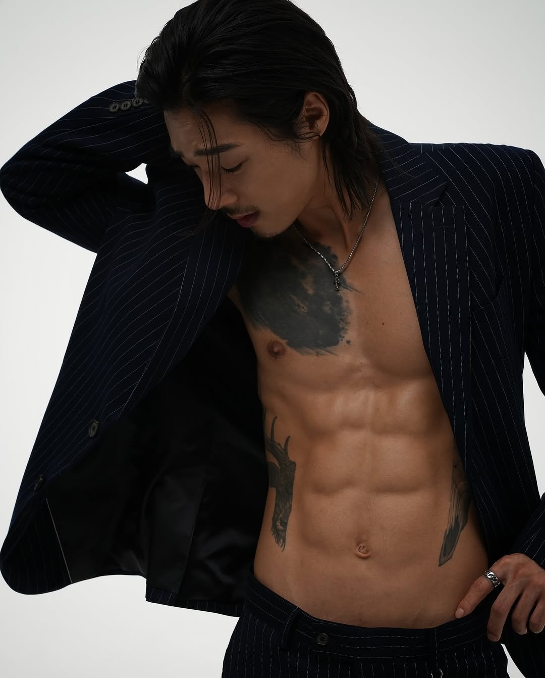 Photo by 비 르 on September 17, 2025. May be an image of 1 person and text.