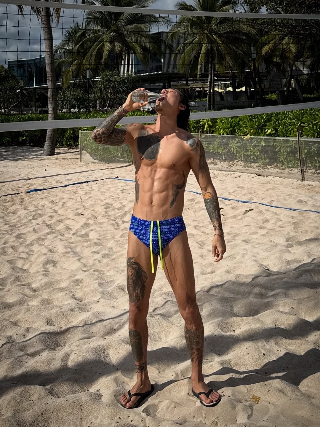 Photo by 비 르 on September 13, 2025. May be an image of 1 person, water bottle, beach and text.