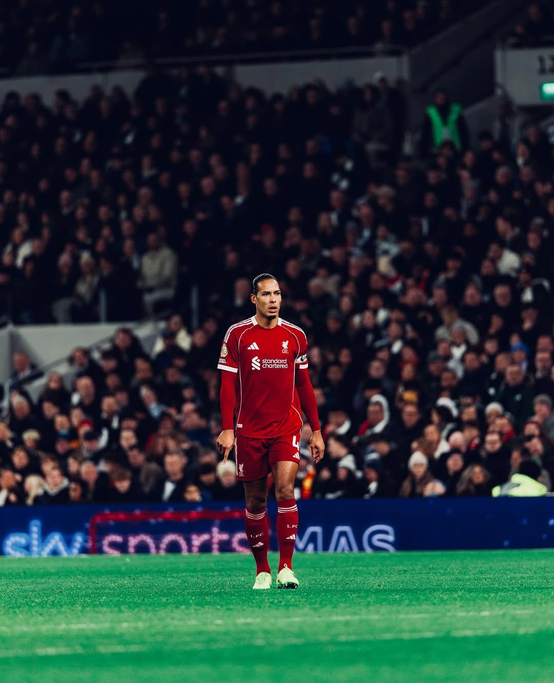 Photo by Virgil on December 20, 2025. May be an image of football, soccer, cleats, crowd, stadium and text.