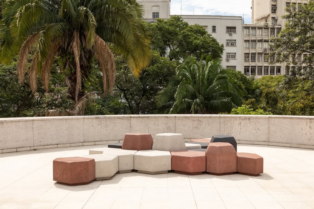 Photo by ,ovo on March 04, 2026. May be an image of chaise lounge, beanbag chair, outdoors and text.