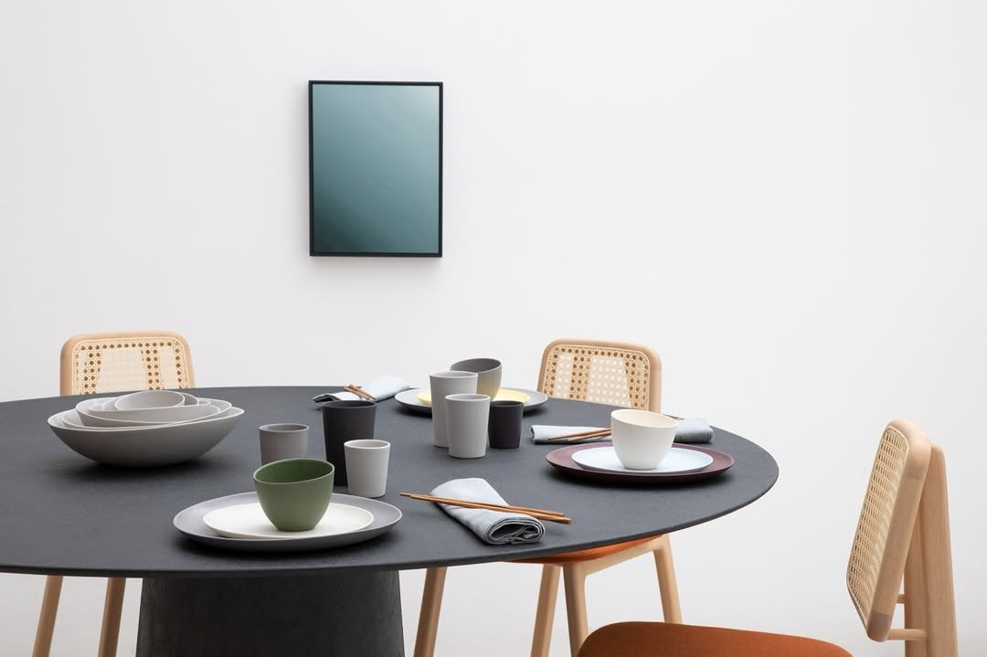 Photo by ,ovo on March 18, 2026. May be an image of table, kitchenware, dining table, placemat and text.