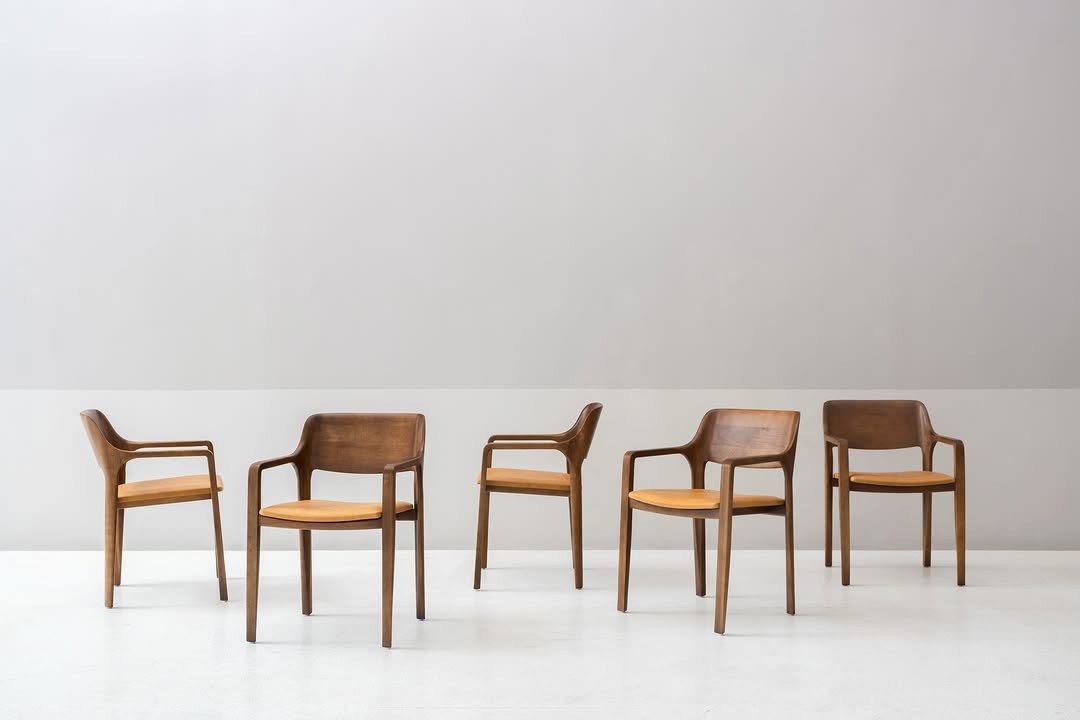 virgulaovo 게시물 이미지: cadeira Alça

Alça chair

foto: Ruy Teixeira