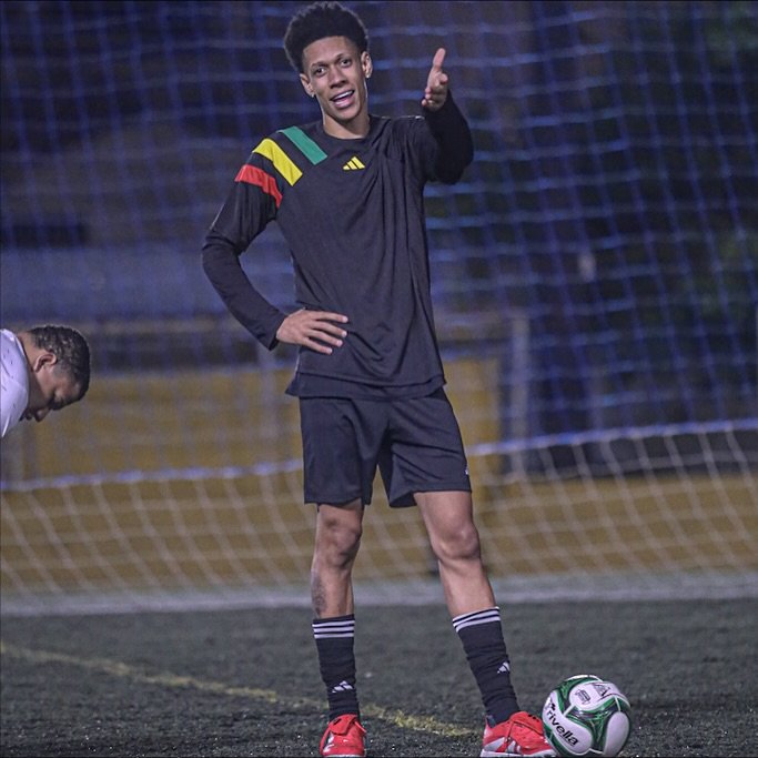 Photo shared by VT👑 on November 18, 2025 tagging @prala.fc.