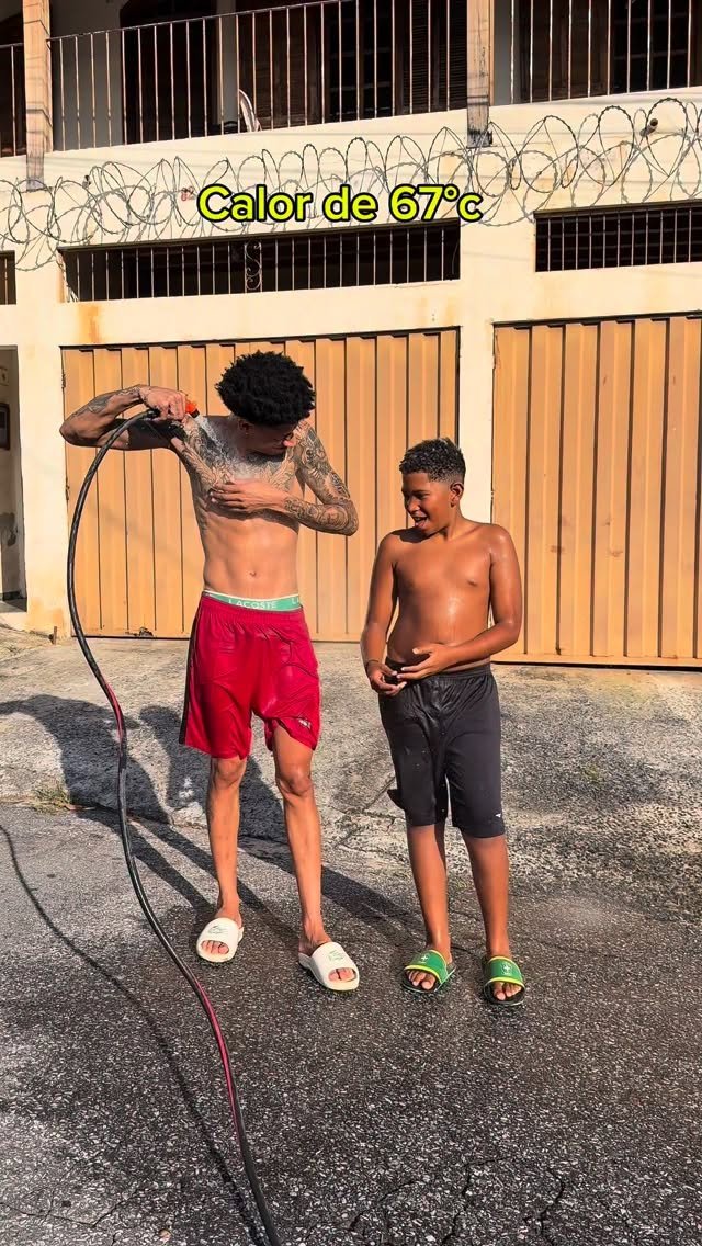 vitinmartiins_ 게시물 이미지: Não é possível 🤣🤣🤣