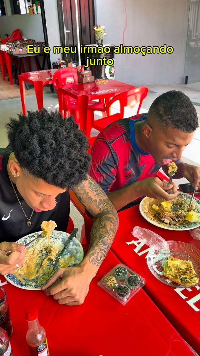 vitinmartiins_ 게시물 이미지: Cara folgado