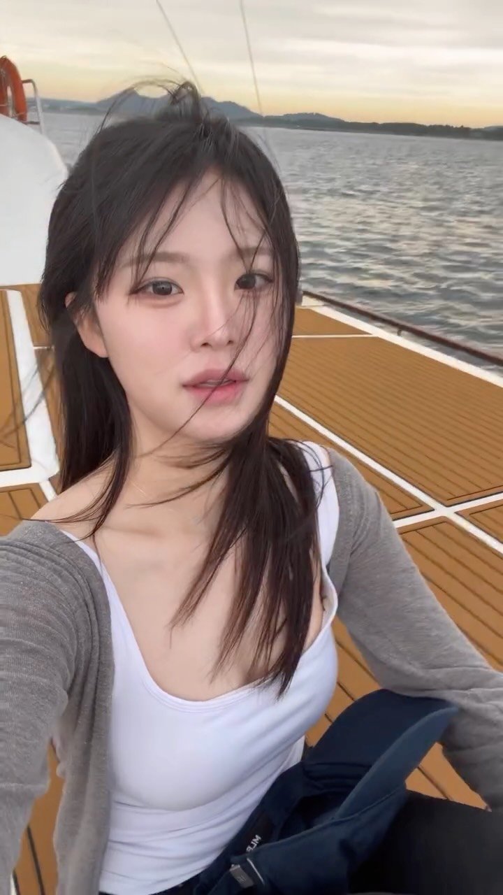 vividaeun_ 게시물 이미지: 잠시 행복한 꿈을 꾸었어요 ⛵️🌅
@sagye_87