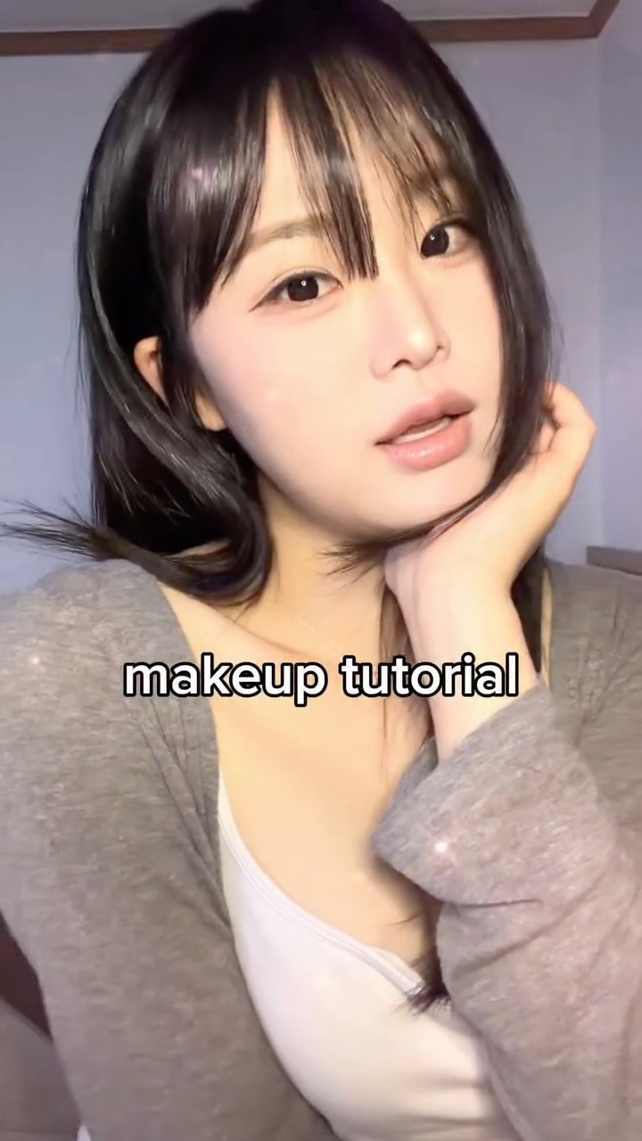 vividaeun_ 게시물 이미지: 진짜 별거 없는데 요청 많이주셔서 ,,ㅎ
#dailymakeup #makeuptutorials