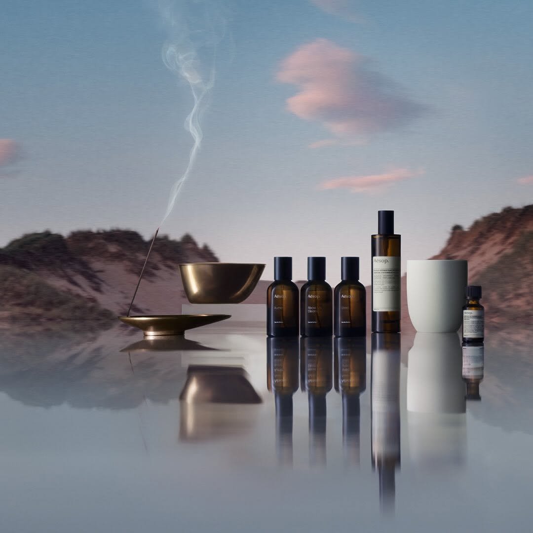 Photo by VOGUE KOREA on January 15, 2026. May be an image of fragrance, hair product, perfume and text.