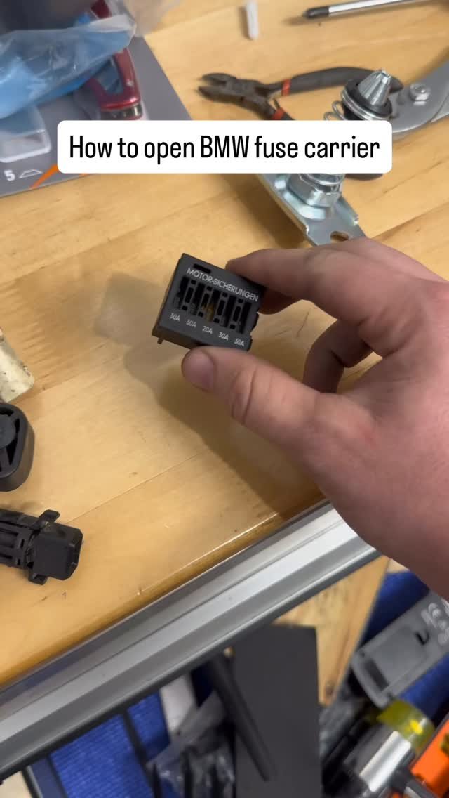 voidrvnner 게시물 이미지: Easiest DIY yet! 🫡
.
#bmw #bmwm #car #cars ...