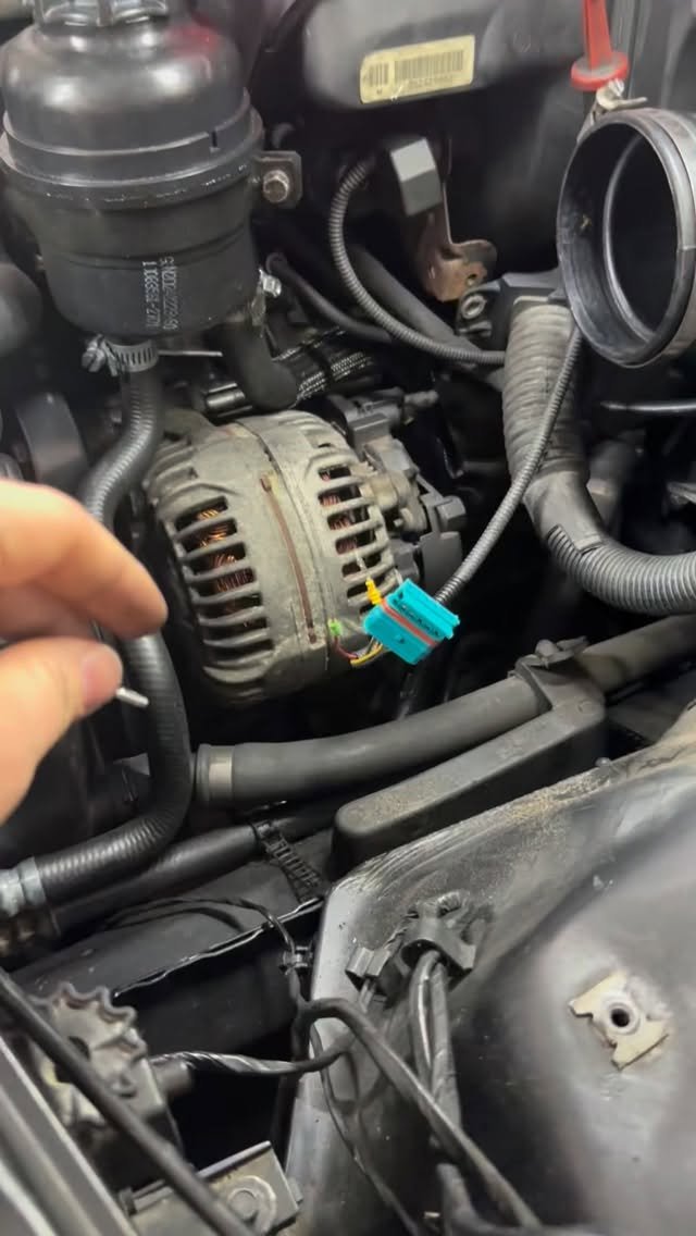 voidrvnner 게시물 이미지: Yeah this was NOT the move 😭 #bmw #mechanic...