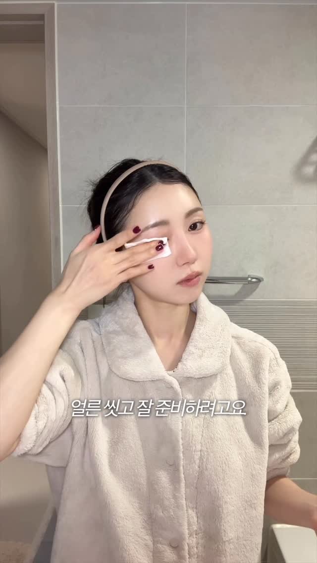 votrechaleur 게시물 이미지: #광고

건조한 계절에도 쫀쫀하게 피부 탄력 잡아주는
메디앤서 레티노이드 리프트실...