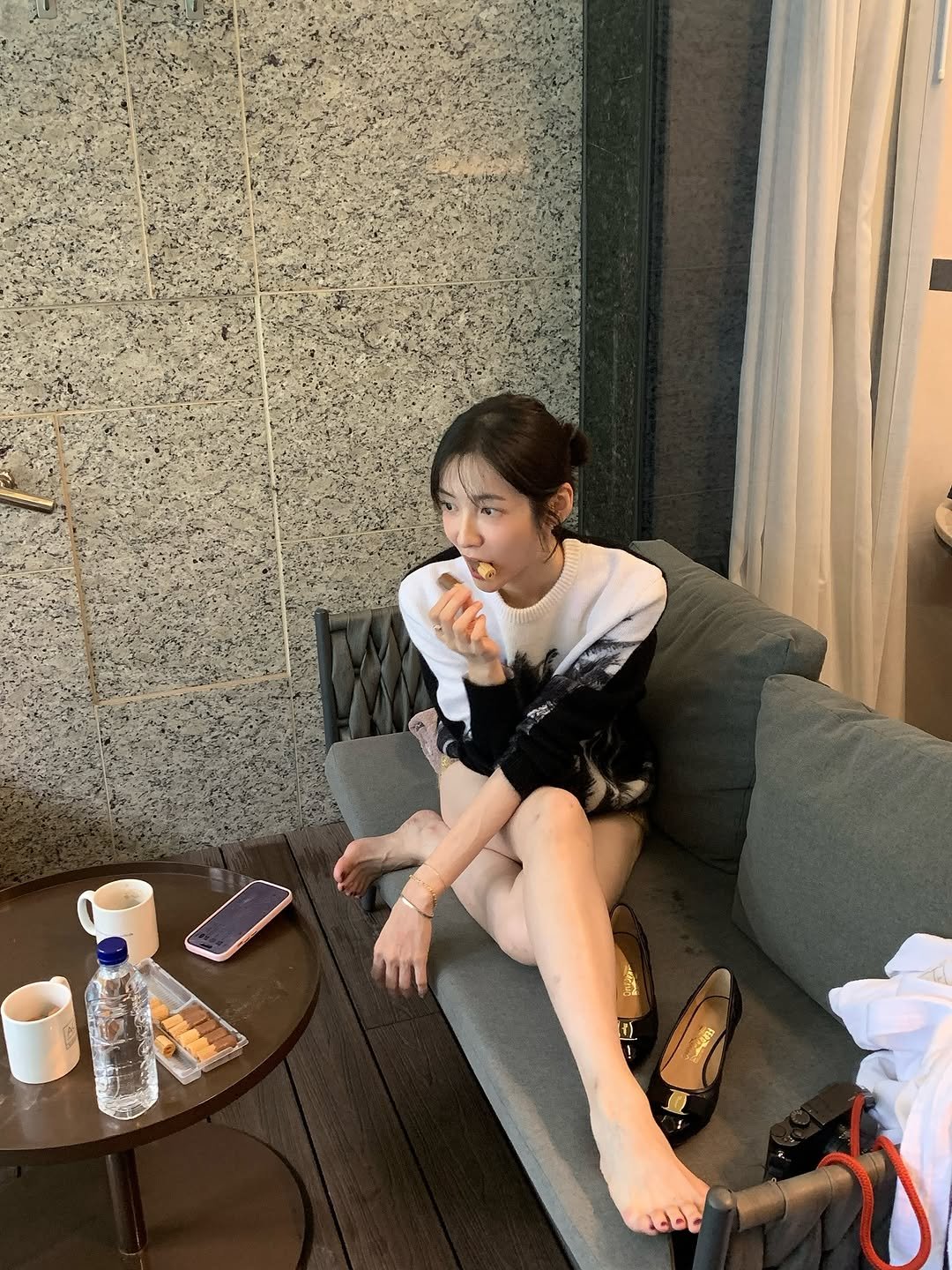 Photo by 박지현 on October 08, 2025. May be an image of 1 person, sleepwear, dress, bath robe and text.