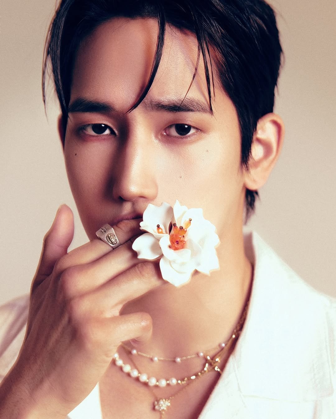 Photo by 드랍컷 창시자 청담 에이바이봄 ‘와니’ 부원장 (최승완) on July 18, 2025. May be an image of 1 person, bolo tie and text.