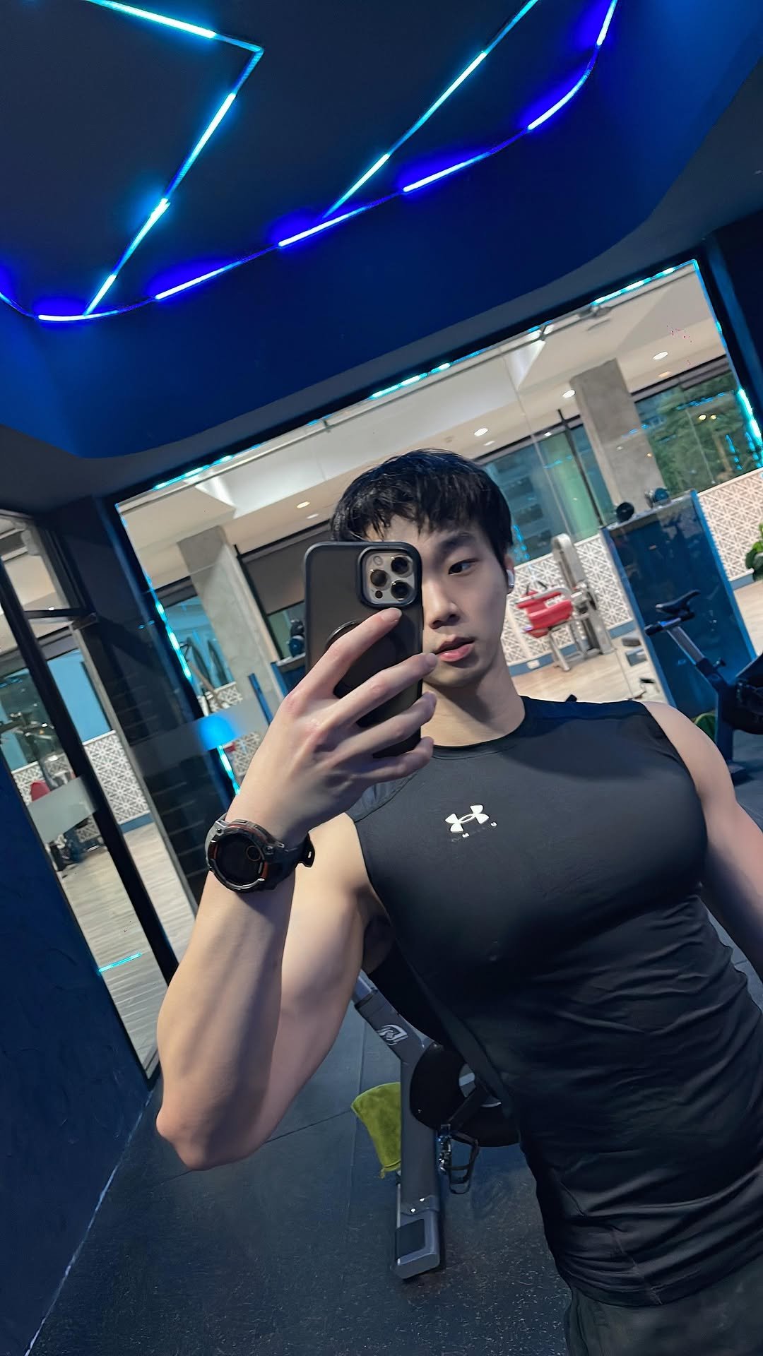 walter_soh 게시물 이미지: Hiii 🤤