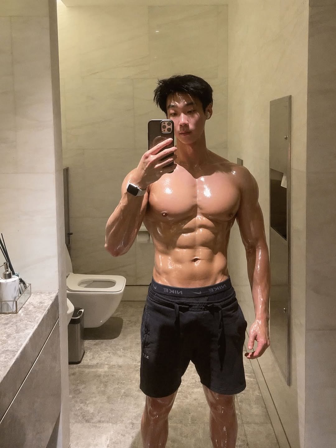 Photo by Walter Soh on April 24, 2026. May be a selfie of one or more people, biceps, people bodybuilding and text.