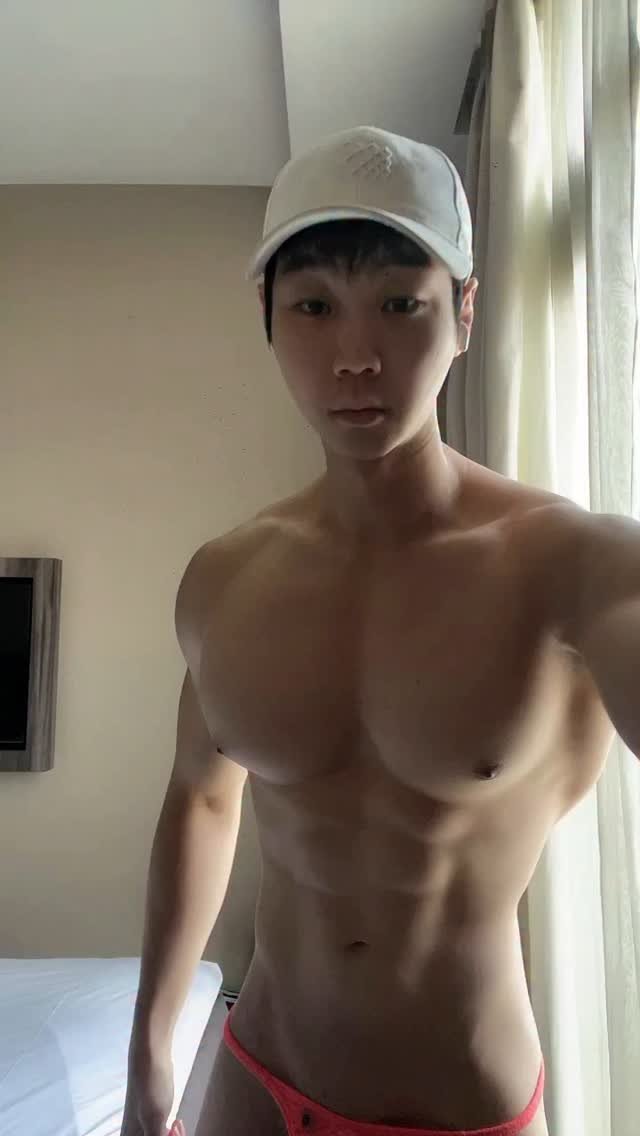 walter_soh 게시물 이미지: I can be whatever you want me to be 😈…