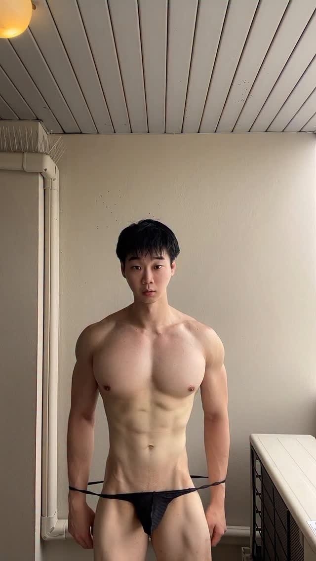 walter_soh 게시물 이미지: Getting ready to go gym 😛
