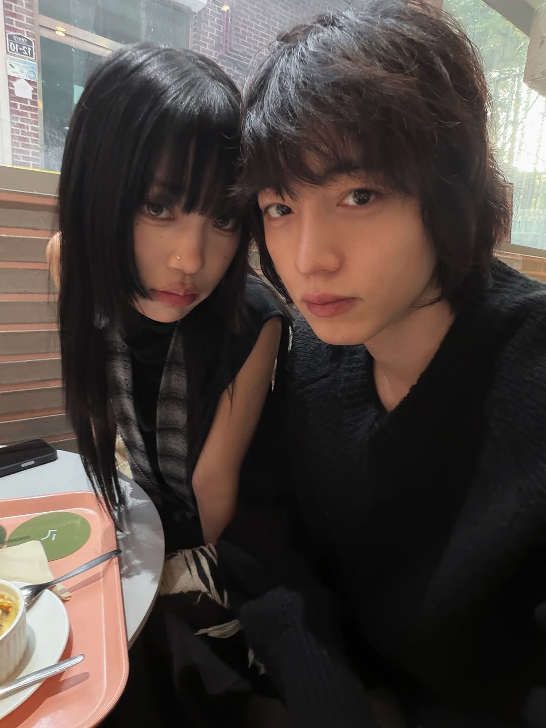 Photo by 왕십리 커플🤍 on November 13, 2025. May be an image of one or more people, hair and text.