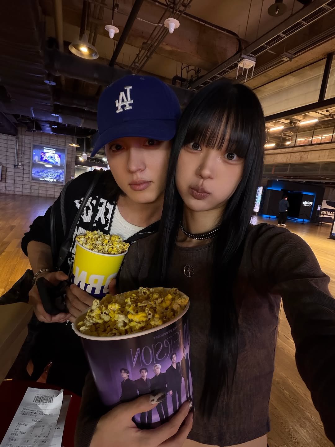 Photo shared by 왕십리 커플🤍 on October 24, 2025 tagging @wangsimniboy, @bobaerit, and @wangsimni_couple. May be an image of popcorn and text.