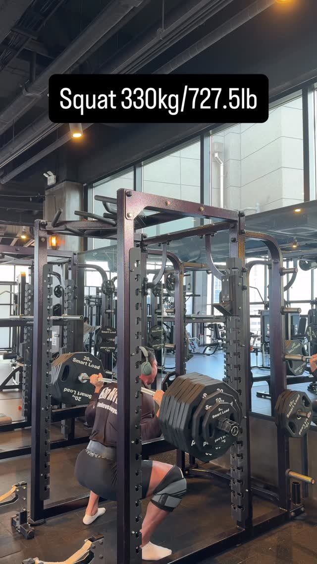 wannabewoo 게시물 이미지: 스쿼트 330kg pr도전
절대 포기하지 않는 마음 ⚔️
끝까지 간다🔥

#하체운동...
