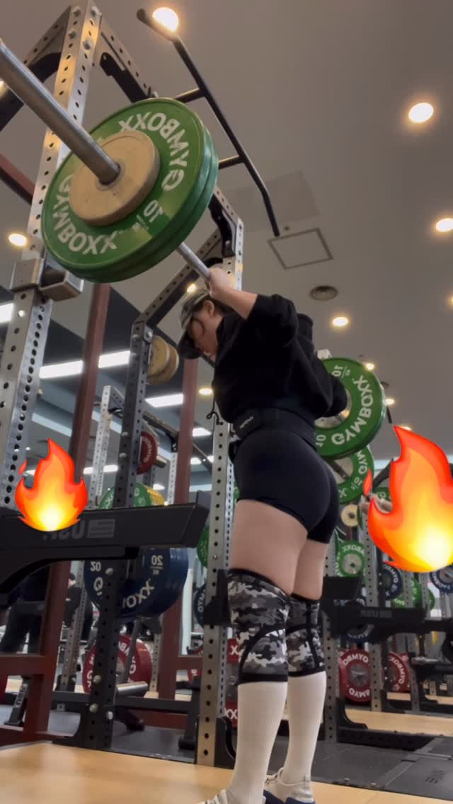 want._.e 게시물 이미지: 스쿼트 70kg 9번