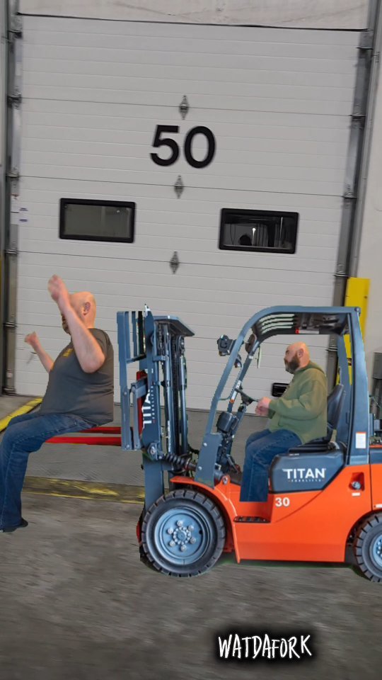 wat_da_fork 게시물 이미지: Have you ever seen forklift skills like this?...