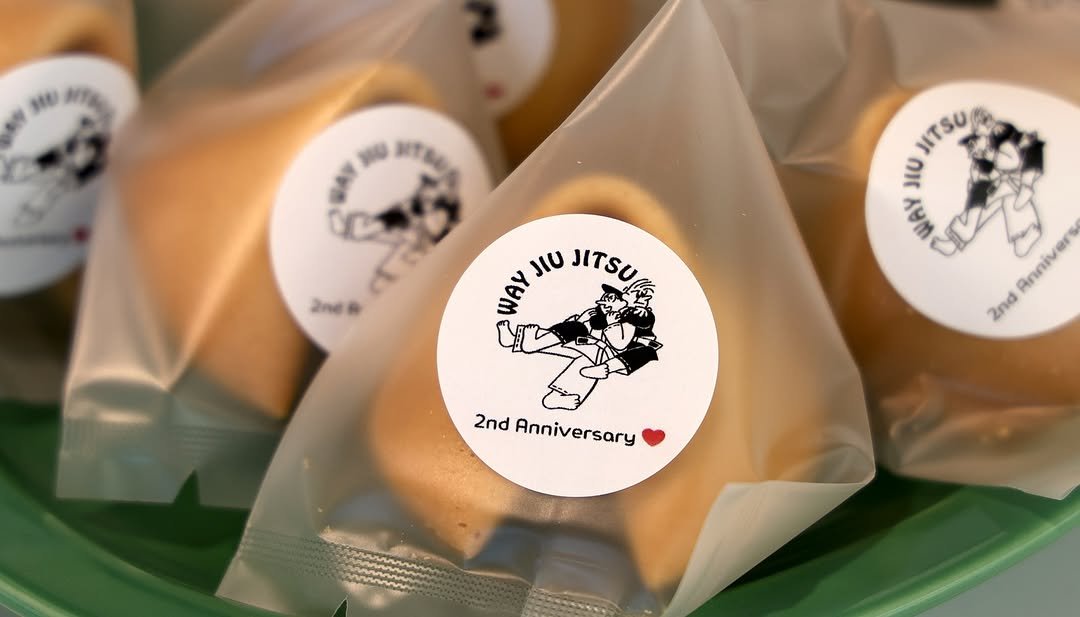 Photo shared by 은평구주짓수 / 연신내주짓수 / 웨이주짓수 on September 10, 2025 tagging @jiujitstreet. May be an image of petfood, caramel, soap, bar soap and text that says '2nd# 2nd NTSU JITSU ပေ WAY ទ AY MAY WAY κυ u Annivers 2nd 2nd Anniversary'.