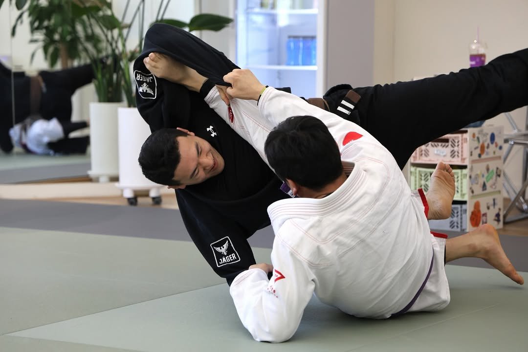 Photo by 연신내 웨이주짓수 in 웨이주짓수. May be an image of martial arts, belt and text that says 'JAGER >'.