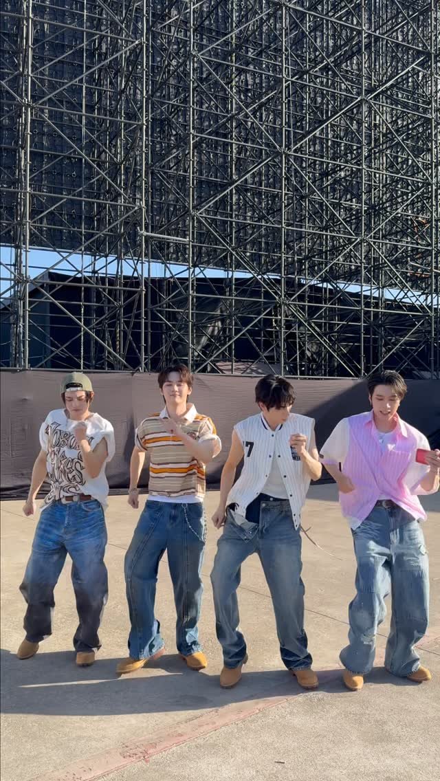 wayvofficial 게시물 이미지: teach me how to

#WayV #威神V