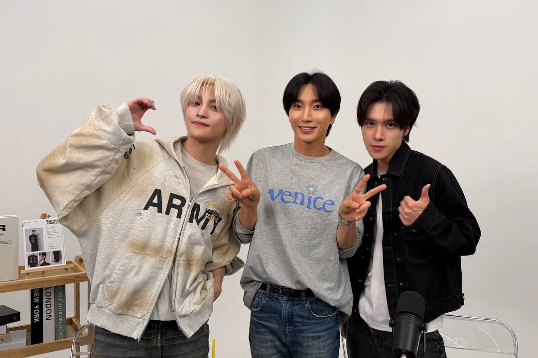 wayvofficial 게시물 이미지: Teuk Night with #LEETEUK 선배님🌕

#HENDERY...