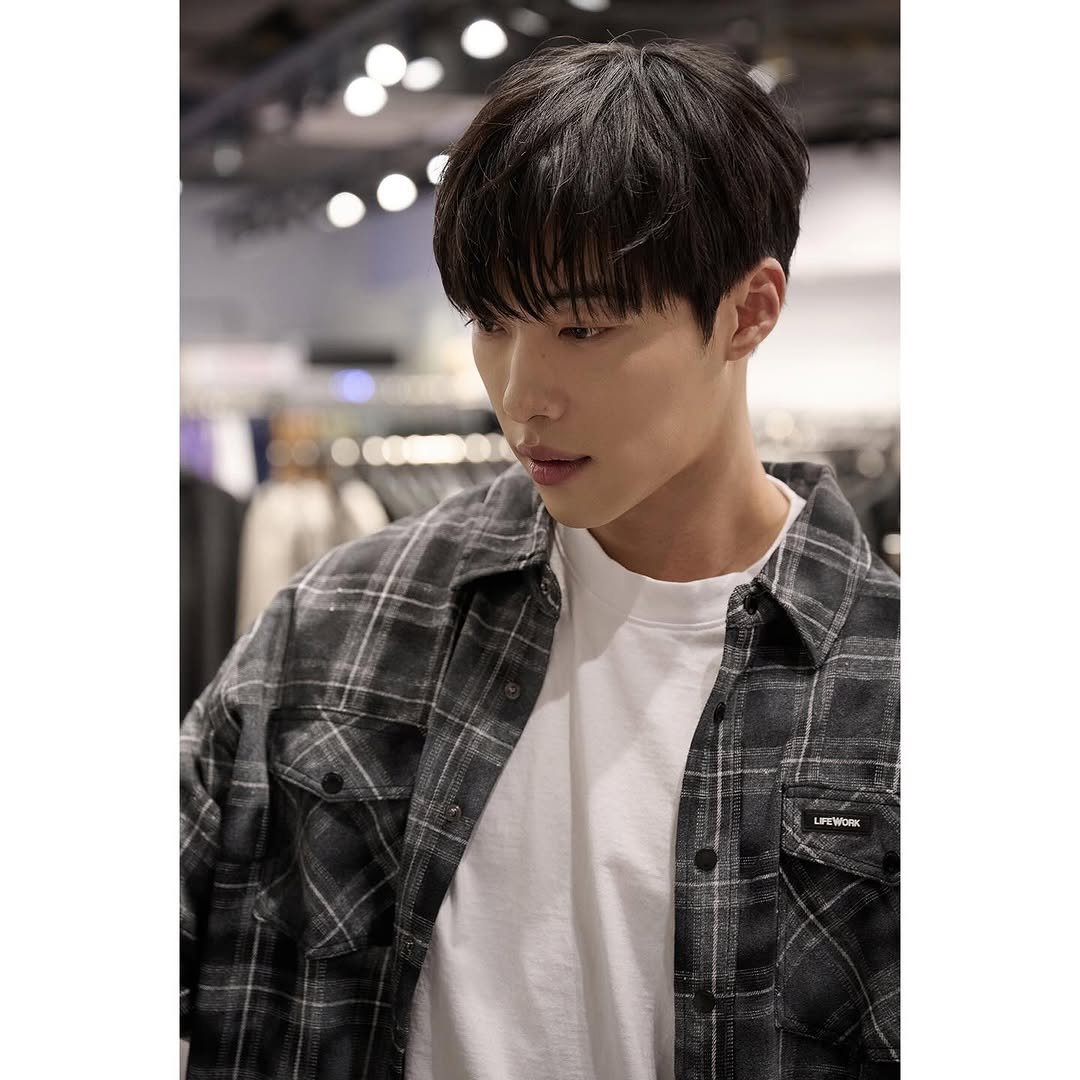 Photo shared by 우도환 on October 02, 2025 tagging @lifework.official. May be an image of one or more people, bangs, bolo tie and text.