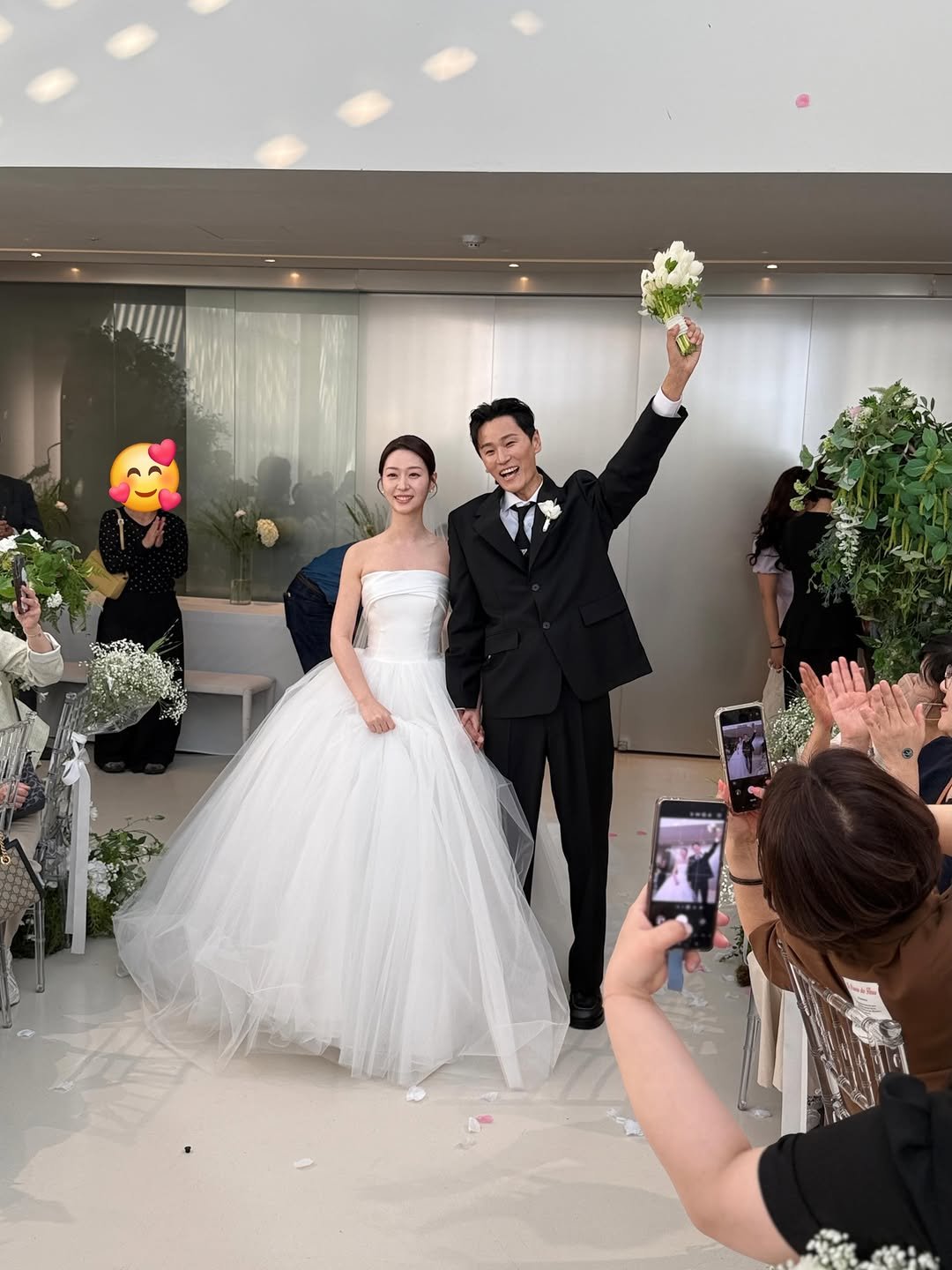 we___han 게시물 이미지: 우리사업단 강남센트럴본부 태석지점
한광수 지점장의 화촉을 밝힌 날!
축하축하하며...