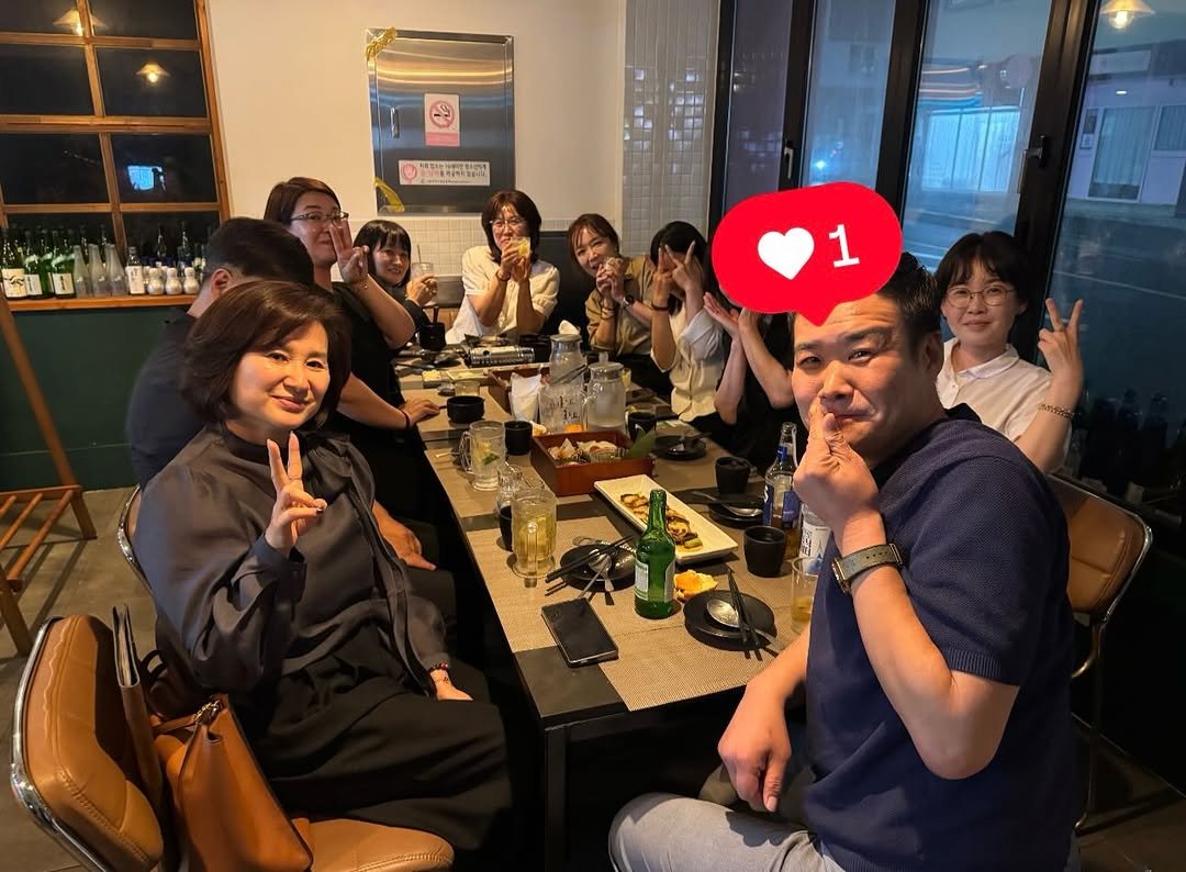 we___han 게시물 이미지: 제주 본부에 합류한 새로운 지점식구분들!
모두들 화려한 경력을 갖고계신 밝디밝은...