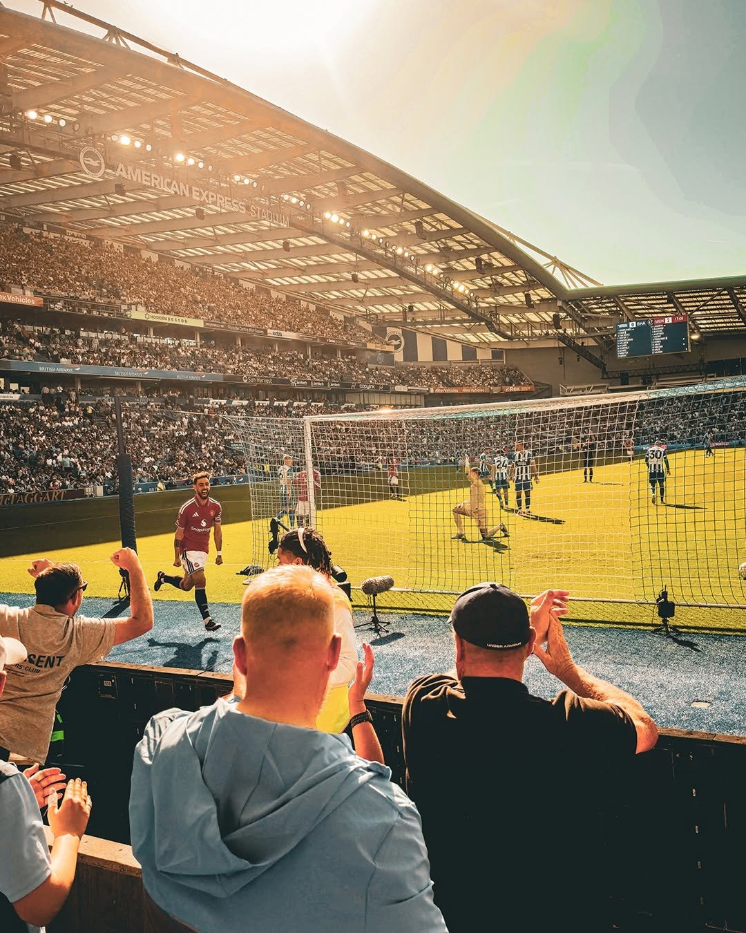 weareunited 게시물 이미지: POV: You watch Bruno's goal from the stands 🤩