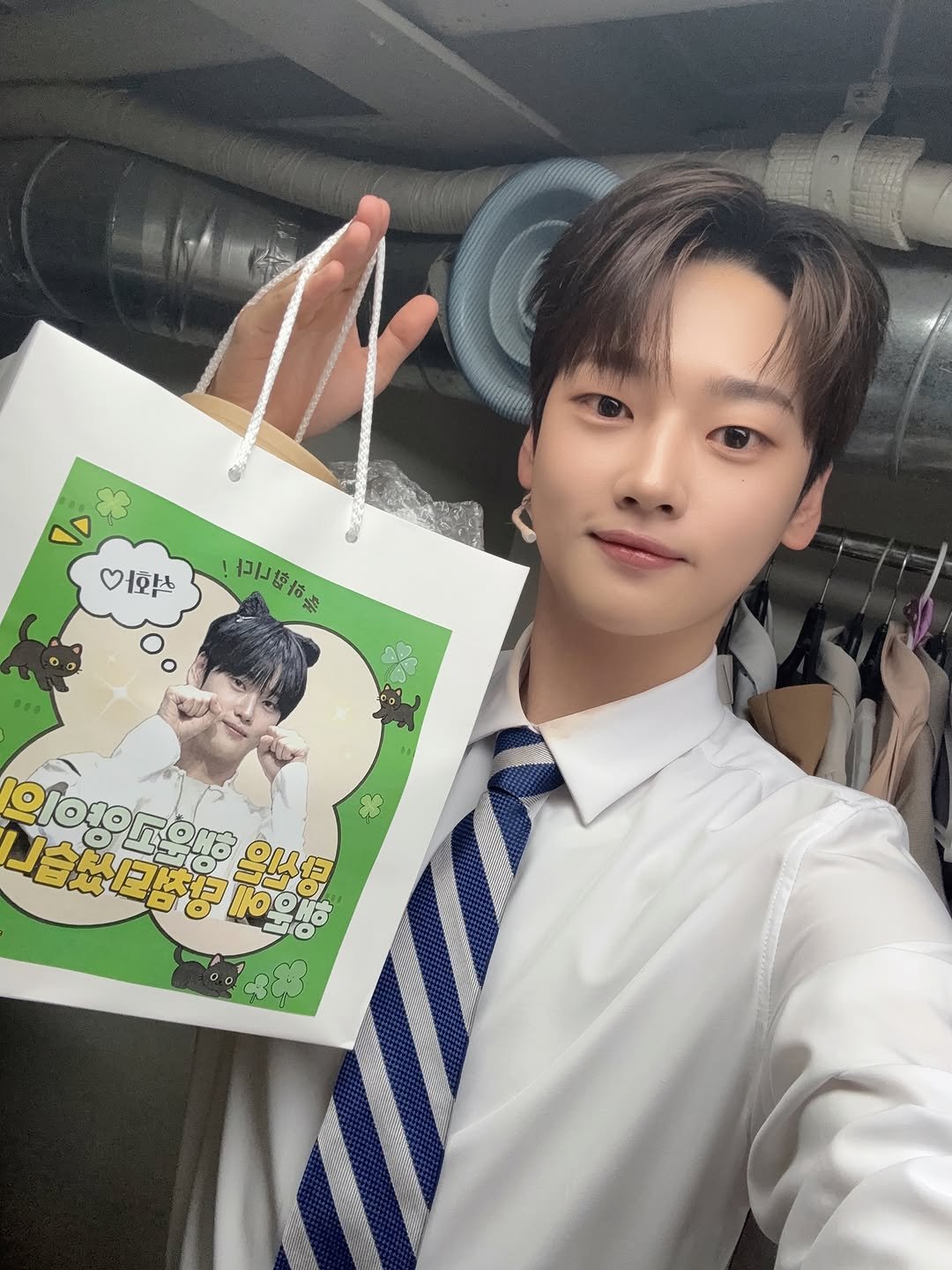 wei__official 게시물 이미지: 오늘의 행운고양이 행운 당첨 완료🐈‍⬛🍀

#위아이 #WEi
#강석화 #KANGSEOKHWA