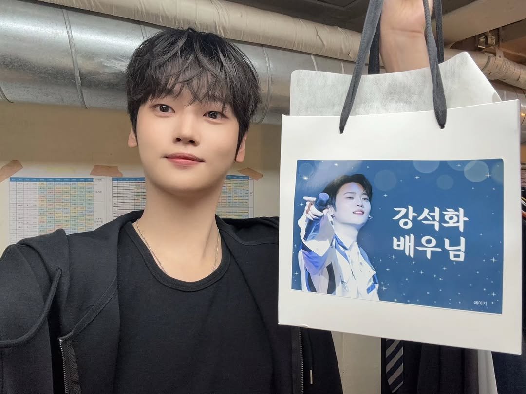 wei__official 게시물 이미지: 지금까지 캉보고를 사랑해주시고
응원해주셔서 감사합니다💖

#위아이 #WEi
#강석화...