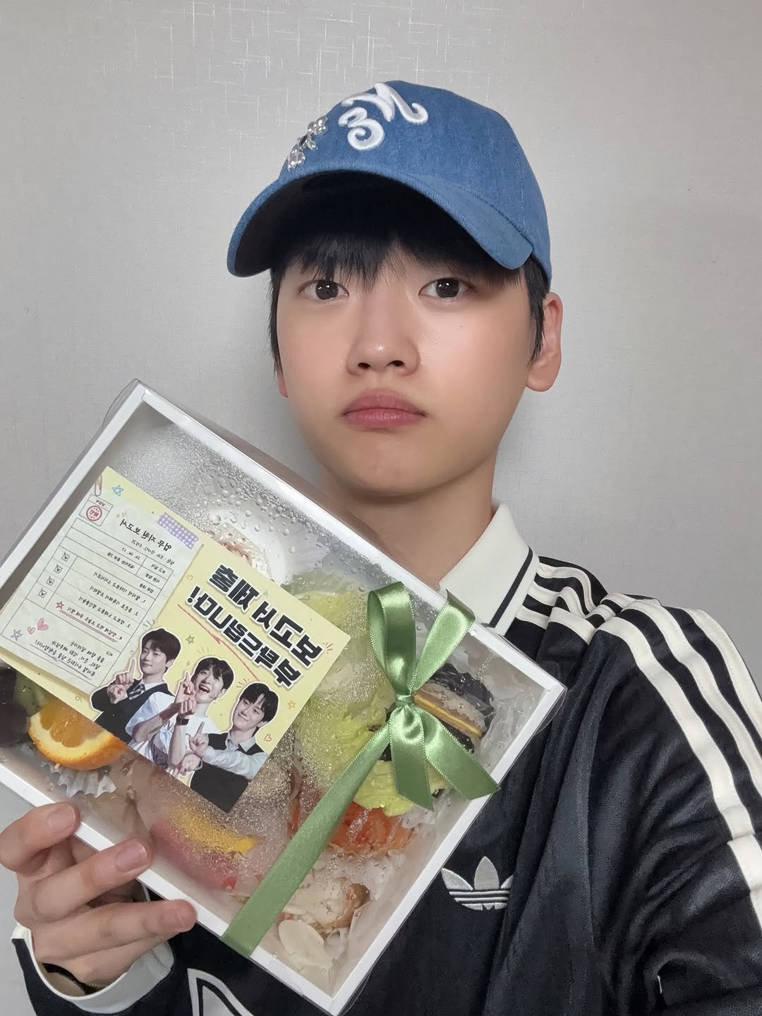 wei__official 게시물 이미지: 보고서 제출 드립니다❣️🎸

#위아이 #WEi
#강석화 #KANGSEOKHWA